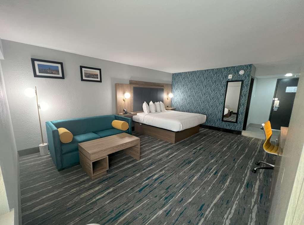 Best Western Plus Mobile Inn And Suites Номер фото