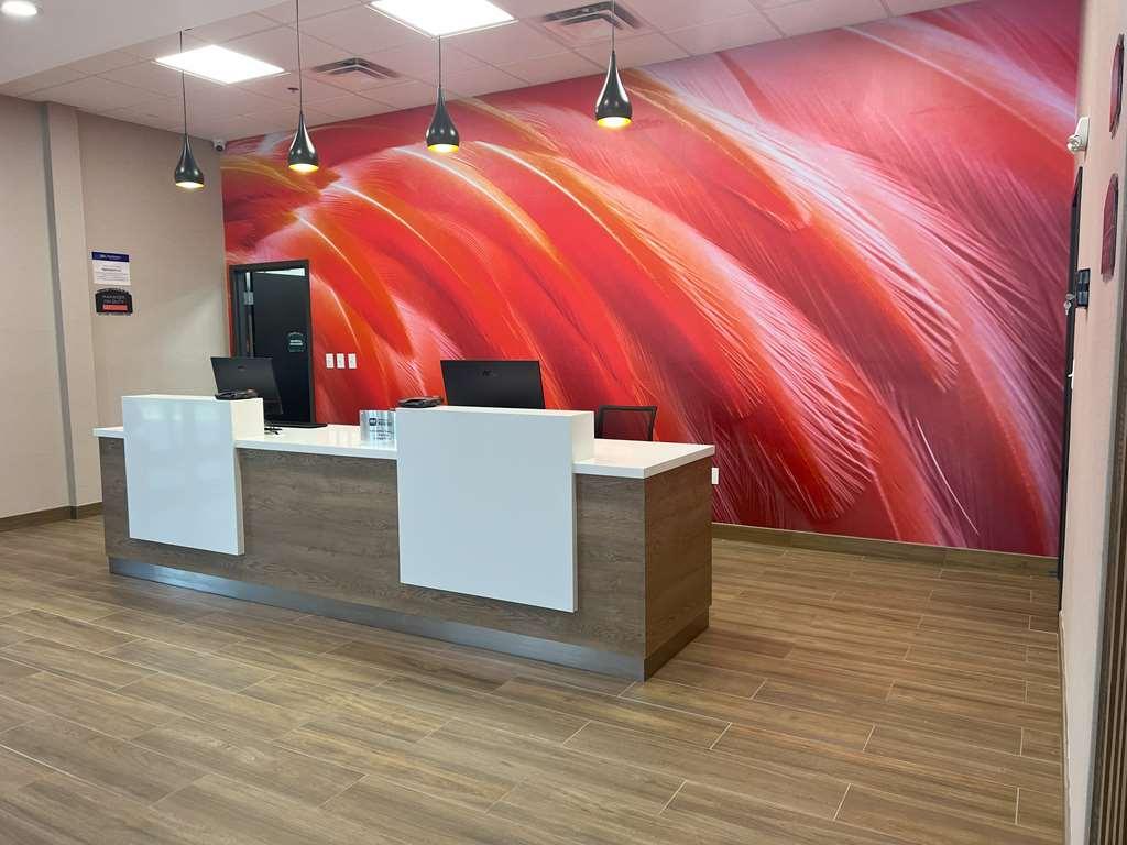 Best Western Plus Mobile Inn And Suites Интерьер фото