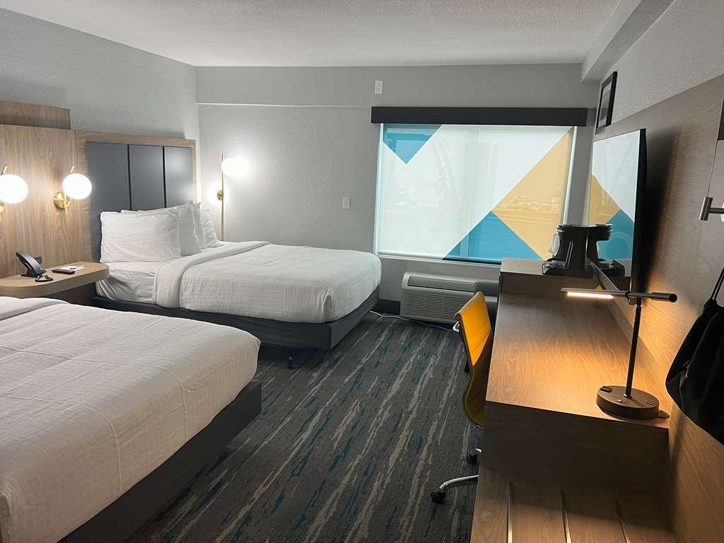 Best Western Plus Mobile Inn And Suites Номер фото