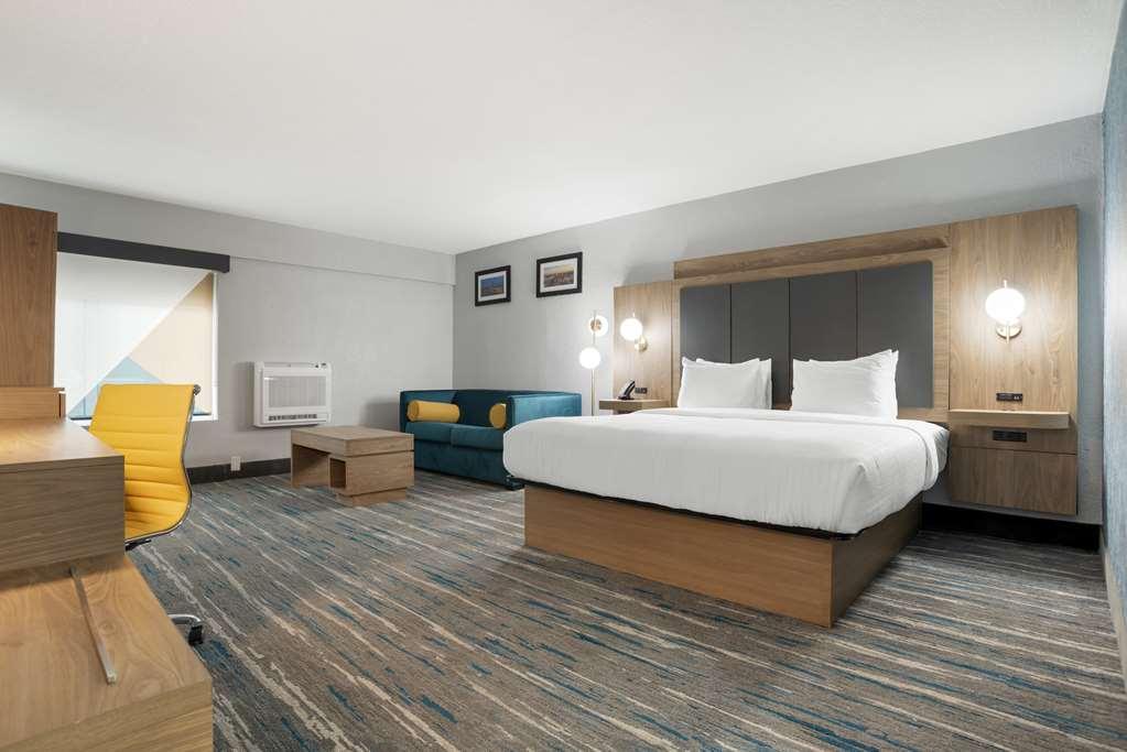 Best Western Plus Mobile Inn And Suites Номер фото