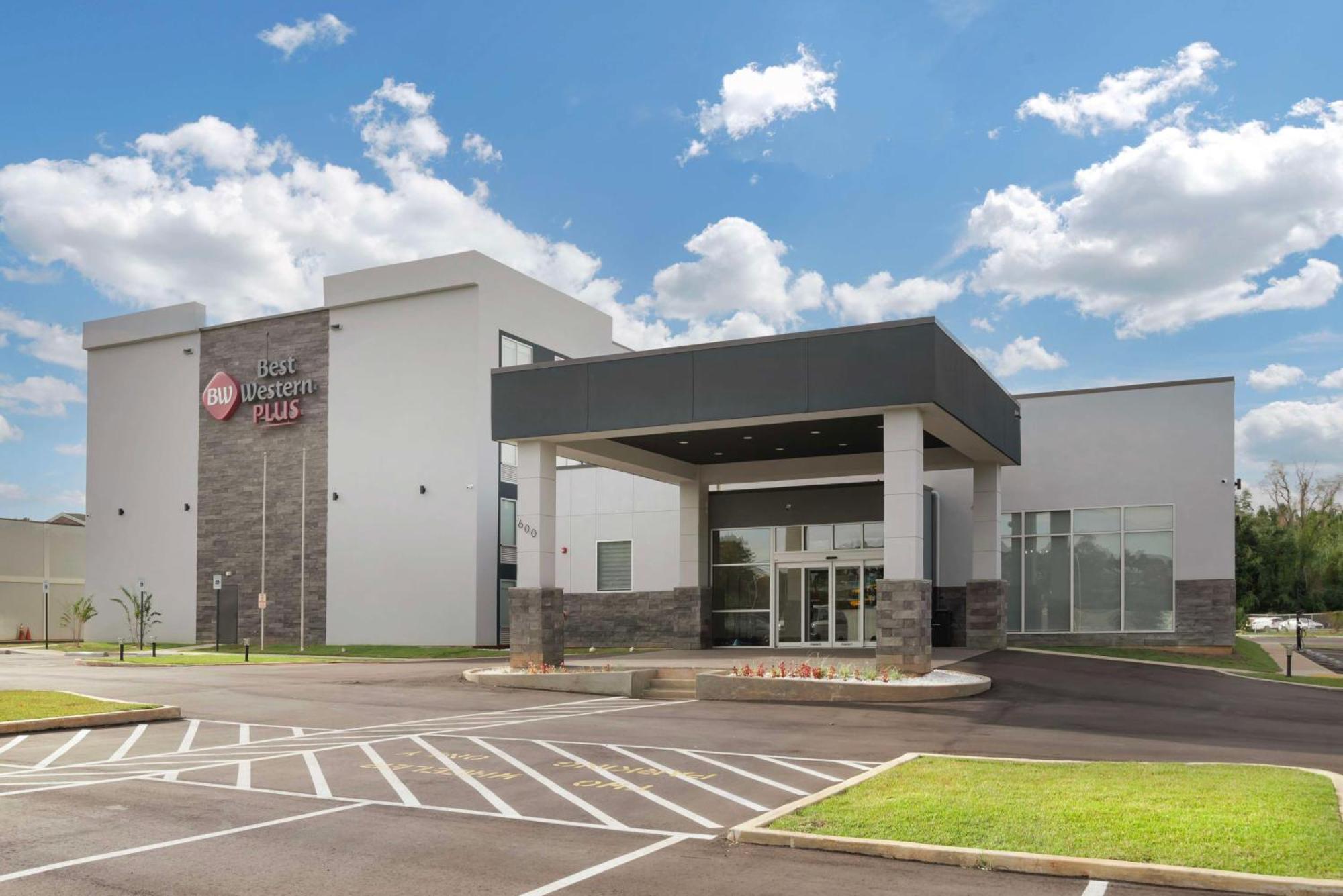 Best Western Plus Mobile Inn And Suites Экстерьер фото